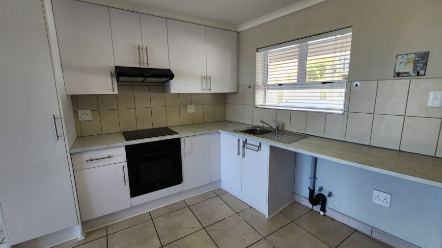 2 Bedroom Property for Sale in Island View Western Cape